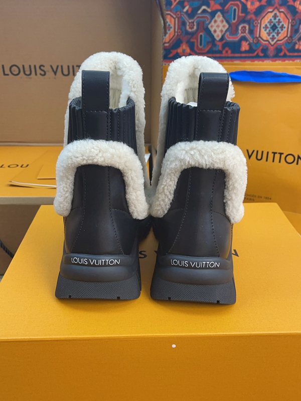 ルイヴィトン靴着用イメージ